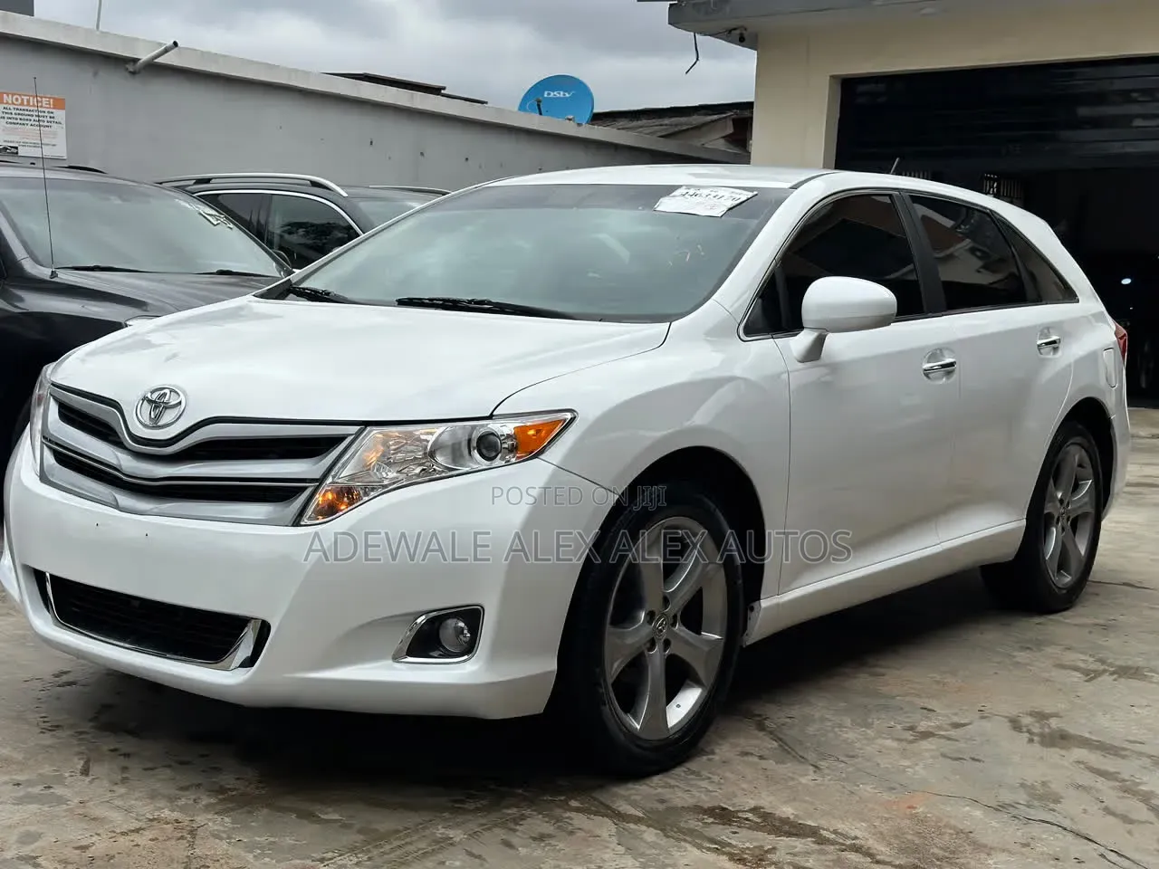 Toyota Venza 2010 White