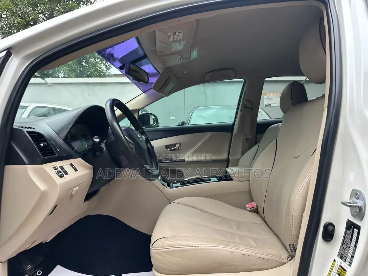 Toyota Venza 2010 White