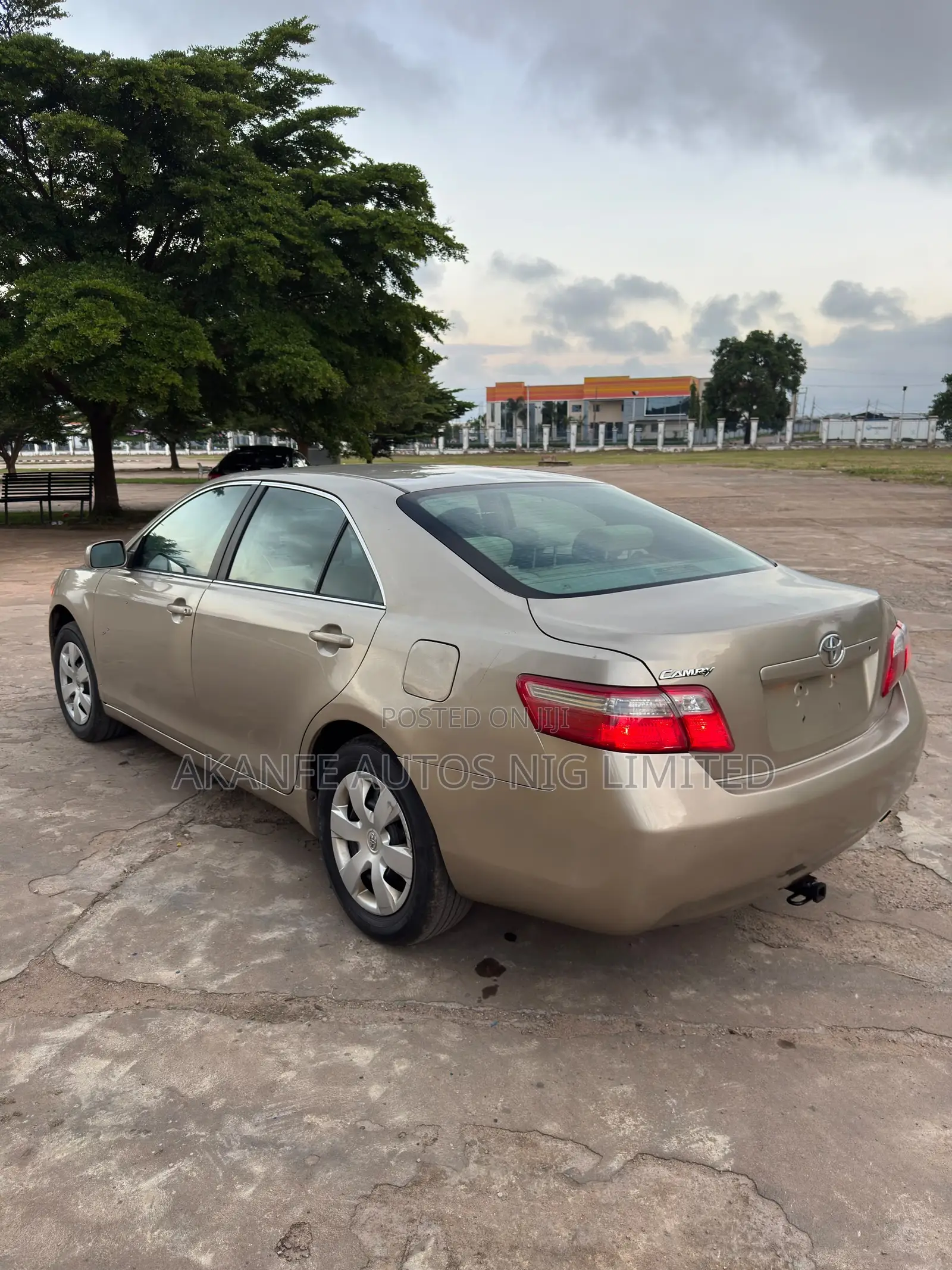Toyota Camry 2.4 LE 2008 Gold