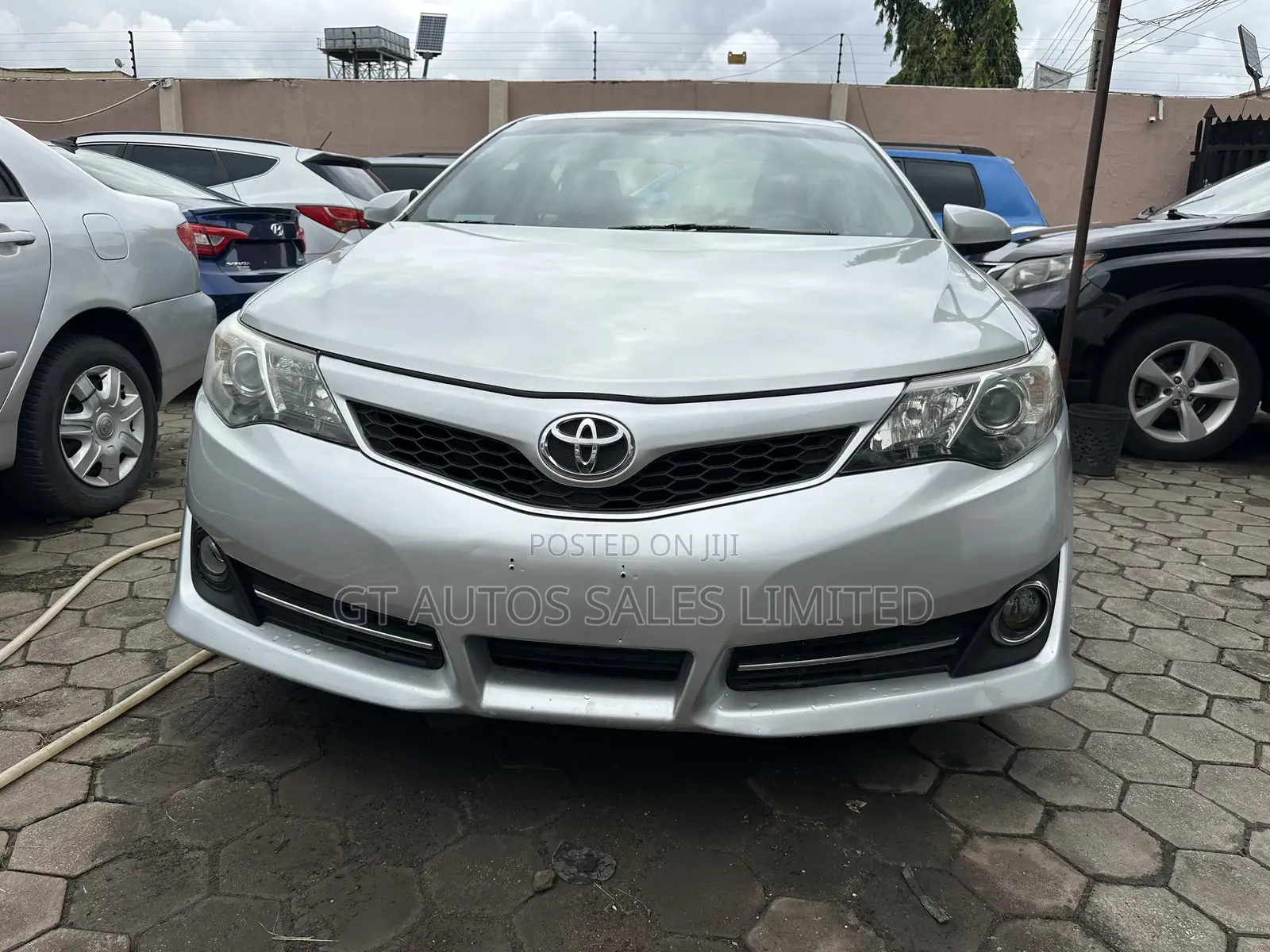 Toyota Camry SE 4dr Sedan (2.5L 4cyl 6A) 2012 Silver