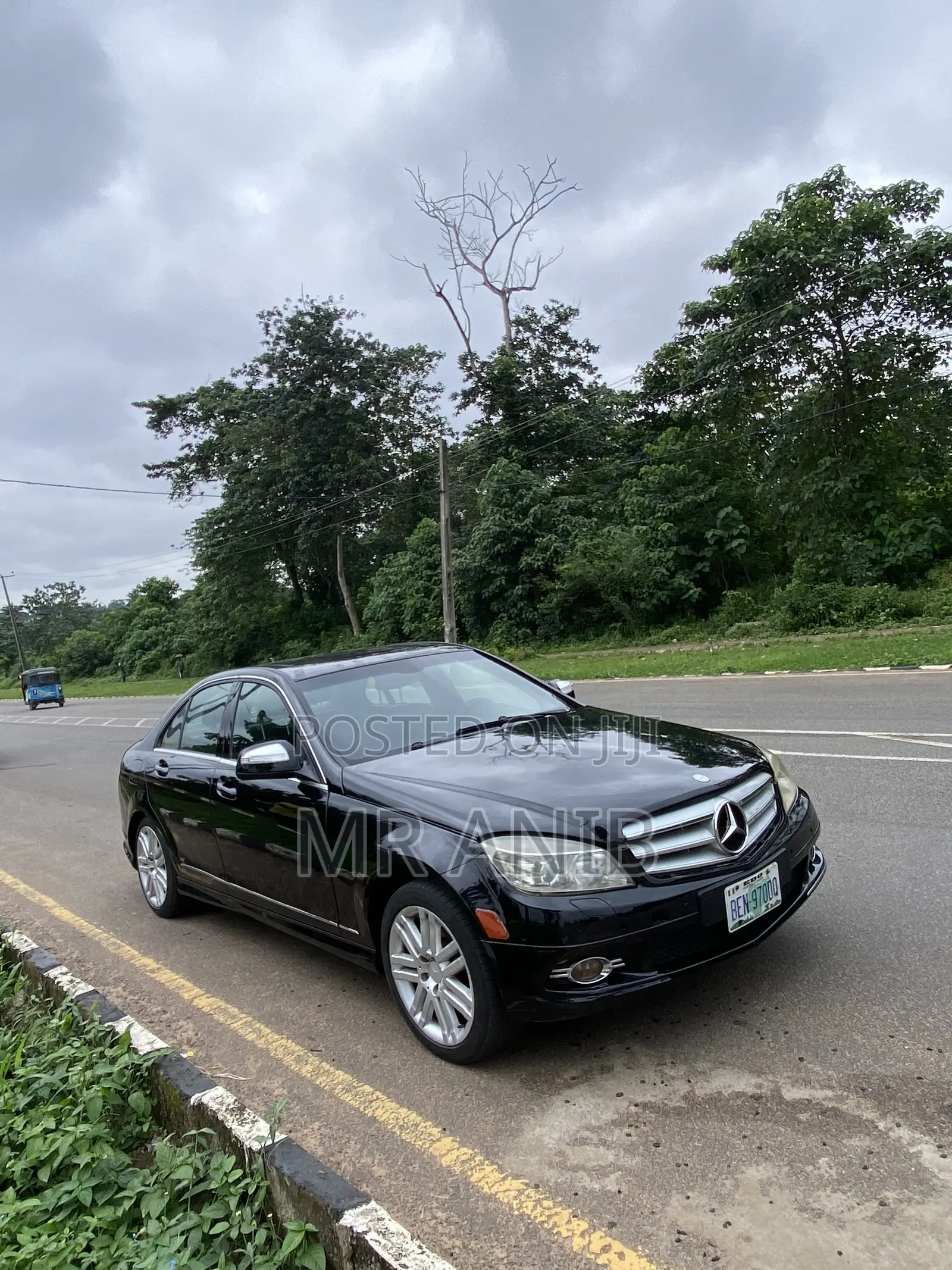 Mercedes-Benz C300 2009 Black