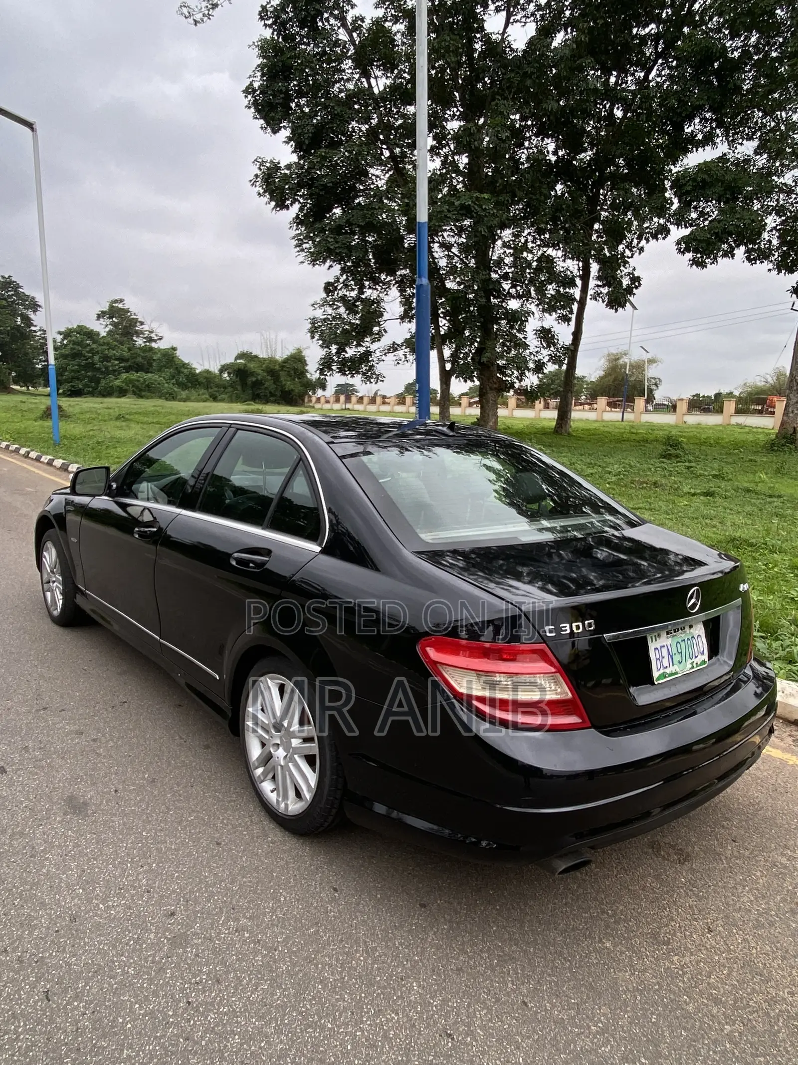 Mercedes-Benz C300 2009 Black