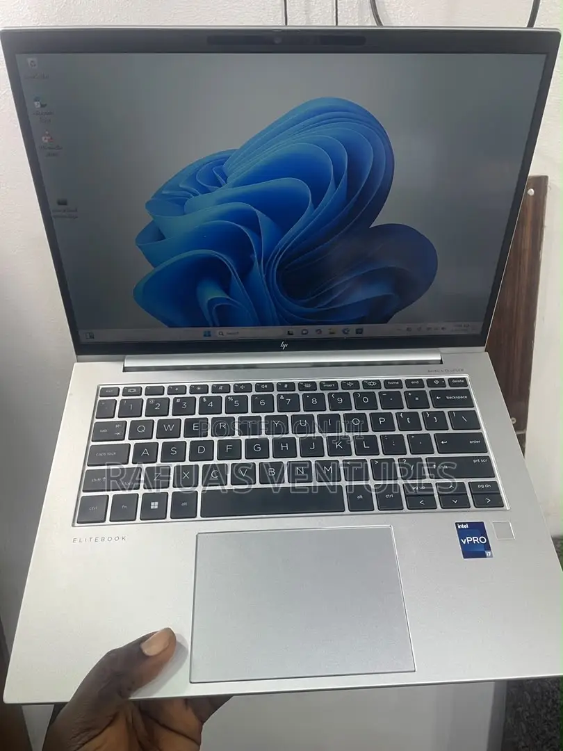 New Laptop HP EliteBook 840 10 16GB Intel Core i7 SSD 512GB