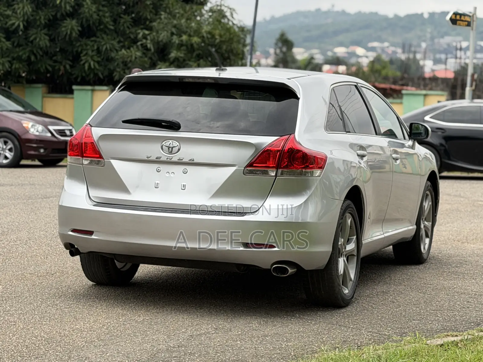 Toyota Venza XLE 2011 Silver