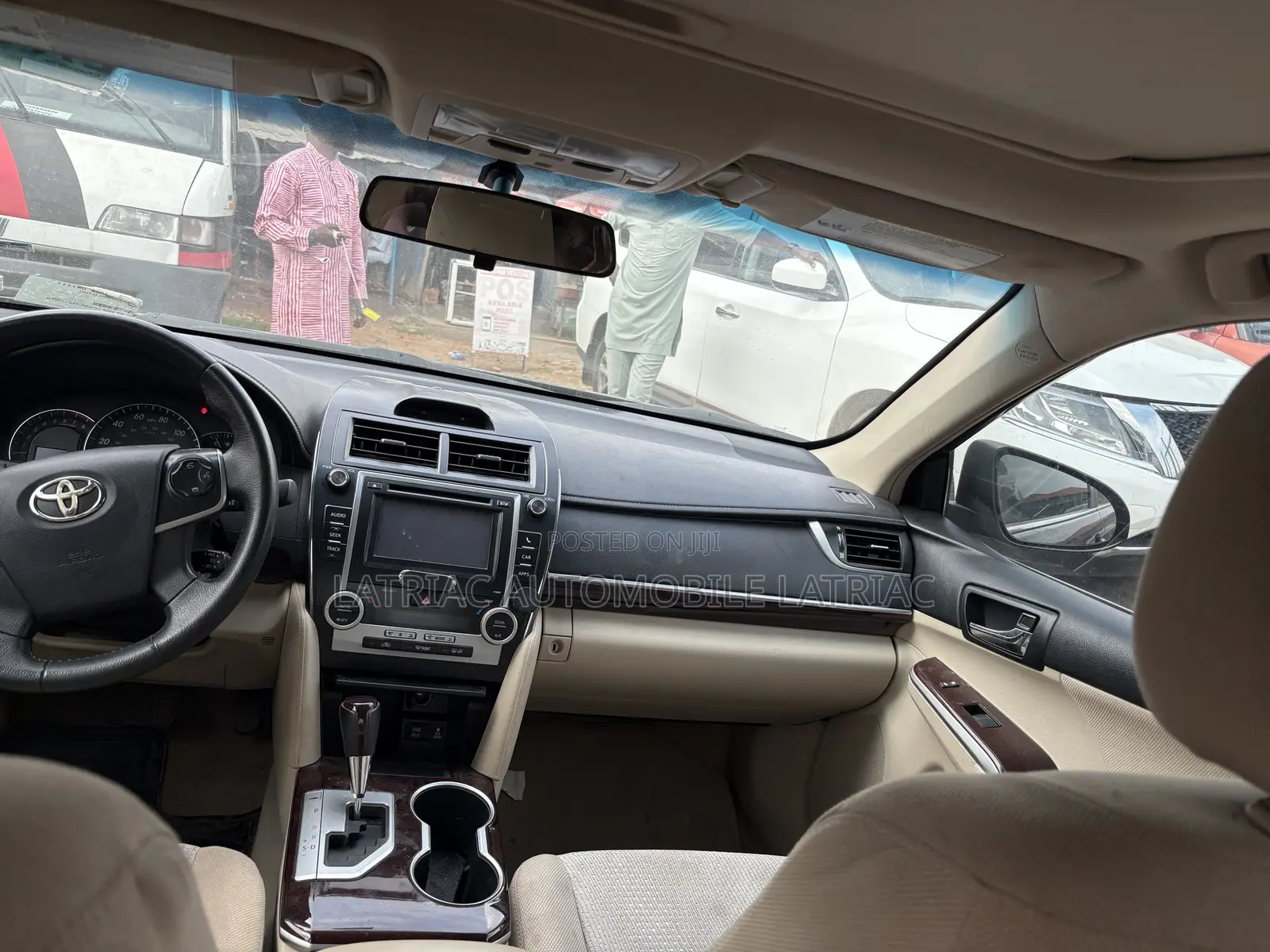 Toyota Camry XLE 4dr Sedan (2.5L 4cyl 6A) 2012 Black