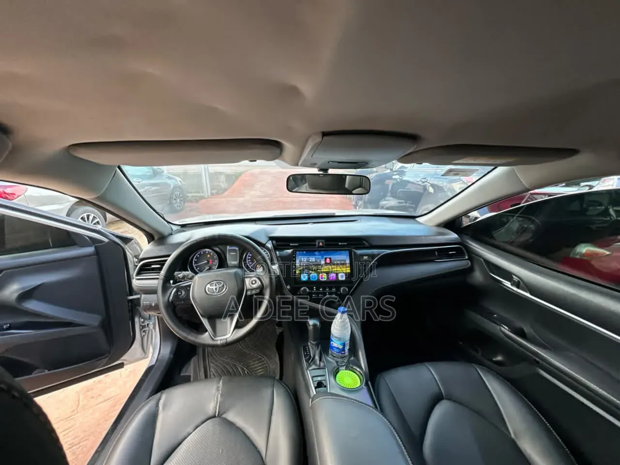 Toyota Camry 2019 Silver