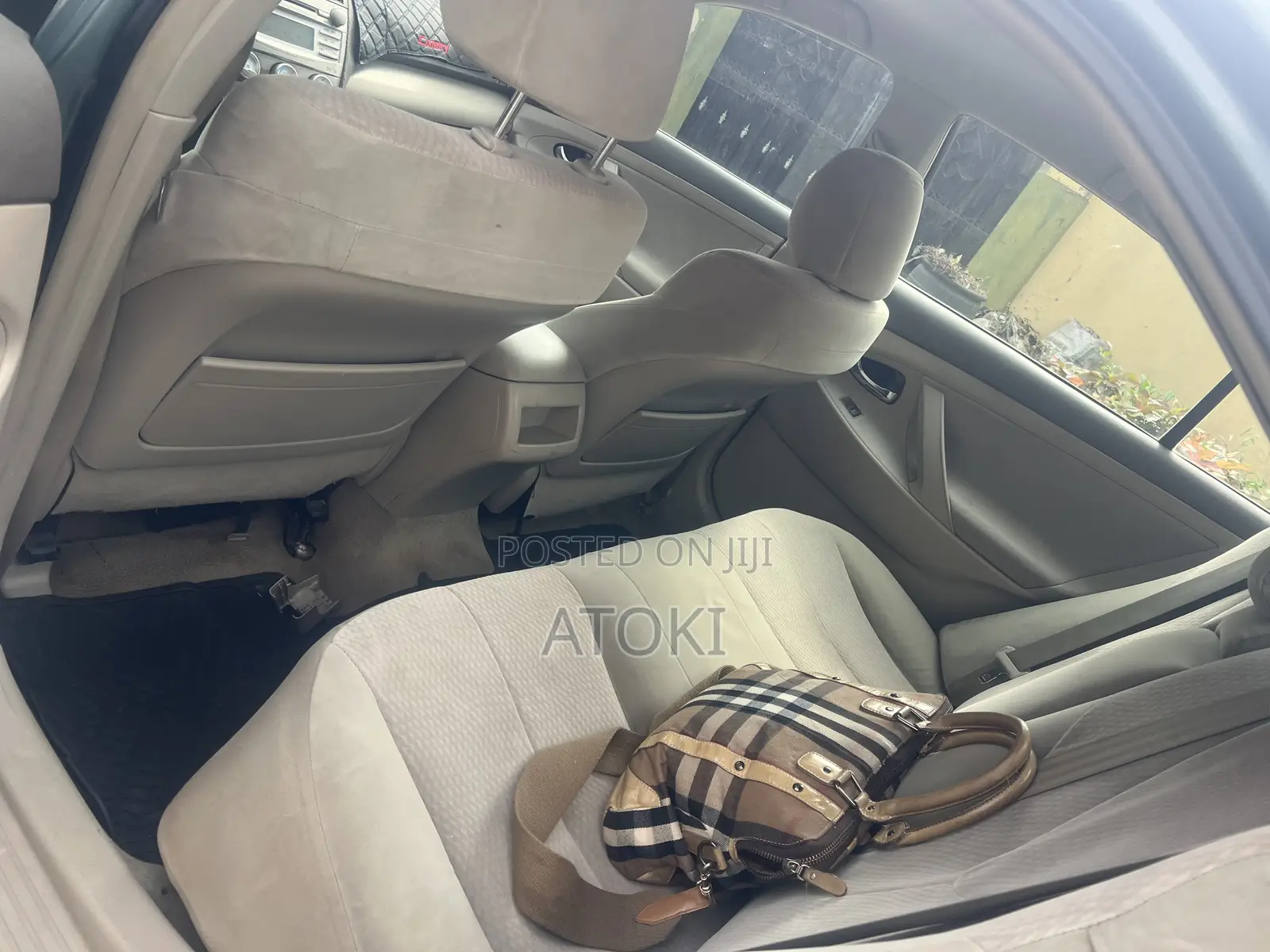 Toyota Camry LE 4dr Sedan (2.5L 4cyl 6AM) 2010 Green