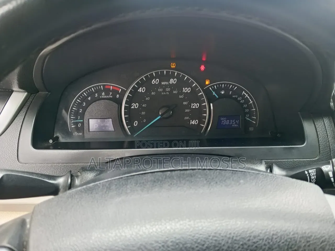 Toyota Camry L 4dr Sedan (2.5L 4cyl 6A) 2013 Gold