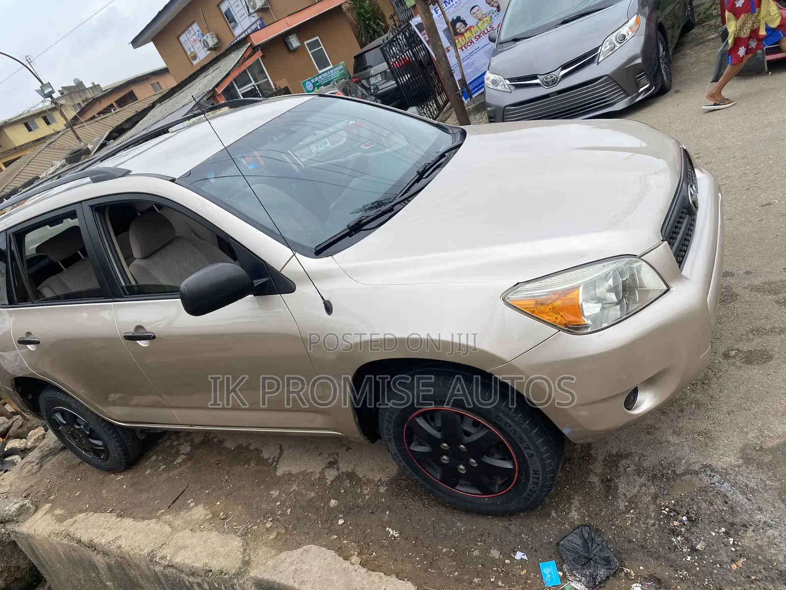 Toyota RAV4 2007 Gold