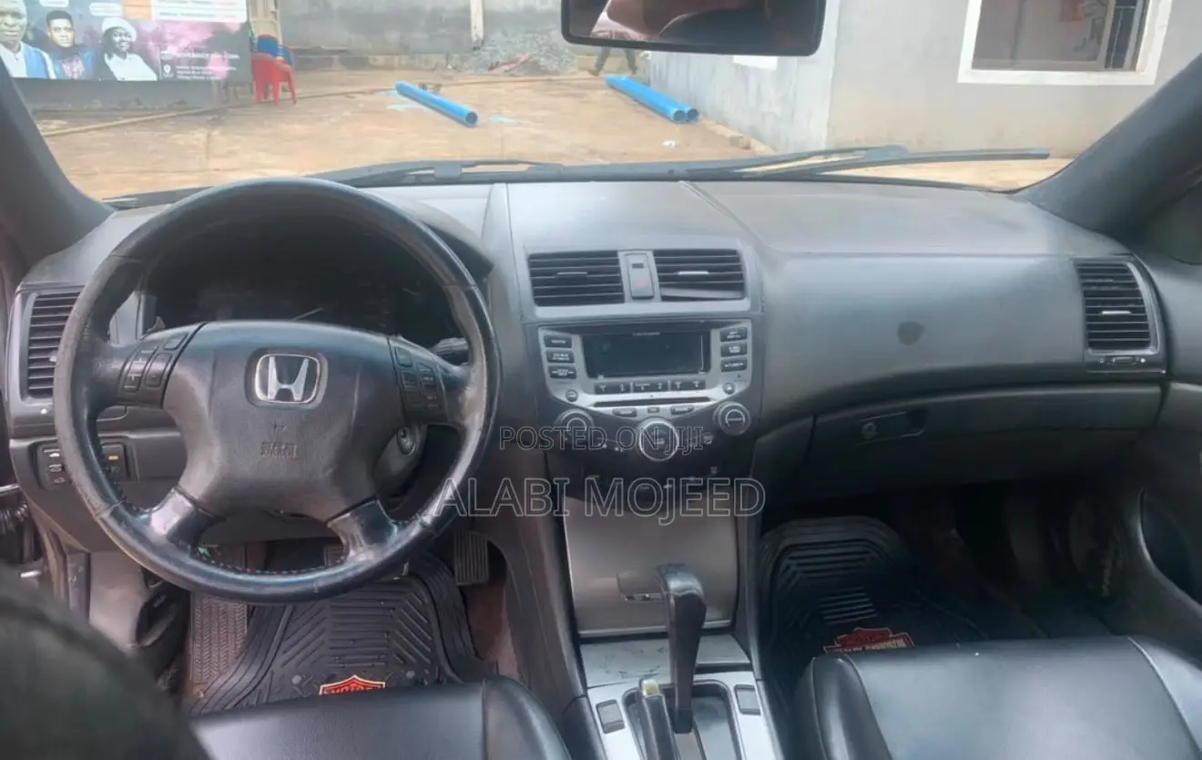 Honda Accord 2.4 2007 Gray
