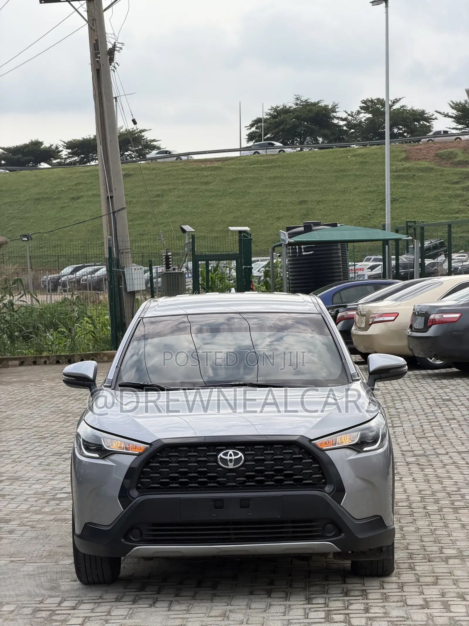 Toyota Corolla Cross LE 2023 Gray