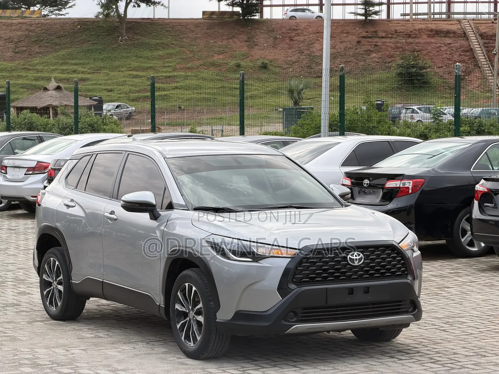 Toyota Corolla Cross LE 2023 Gray
