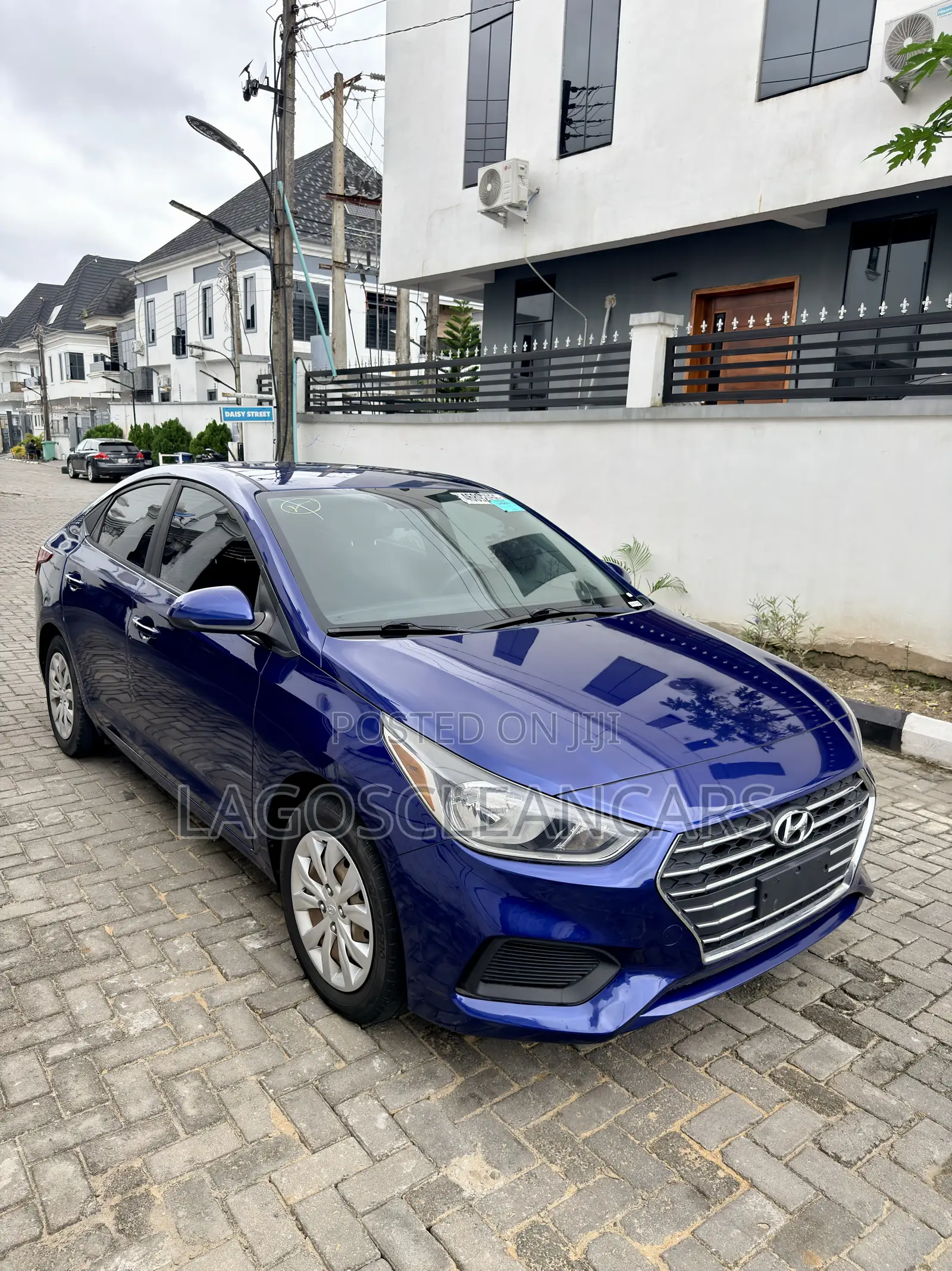 Hyundai Accent SE 2019 Blue