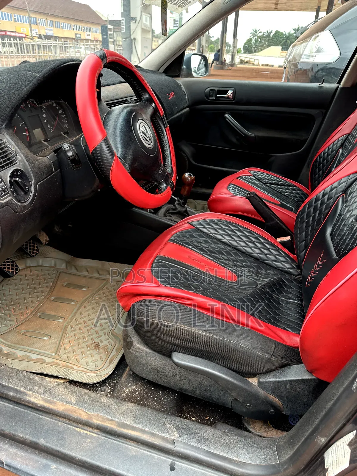 Volkswagen Golf 2004 Blue