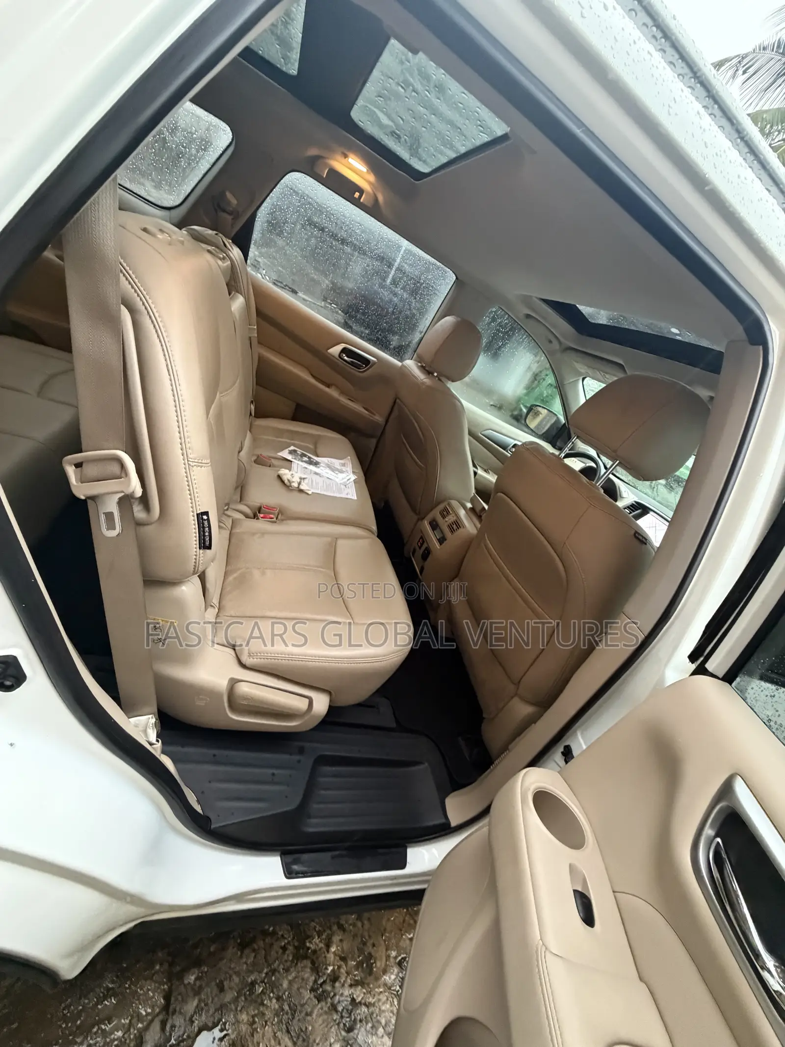 Nissan Pathfinder SL 2018 White