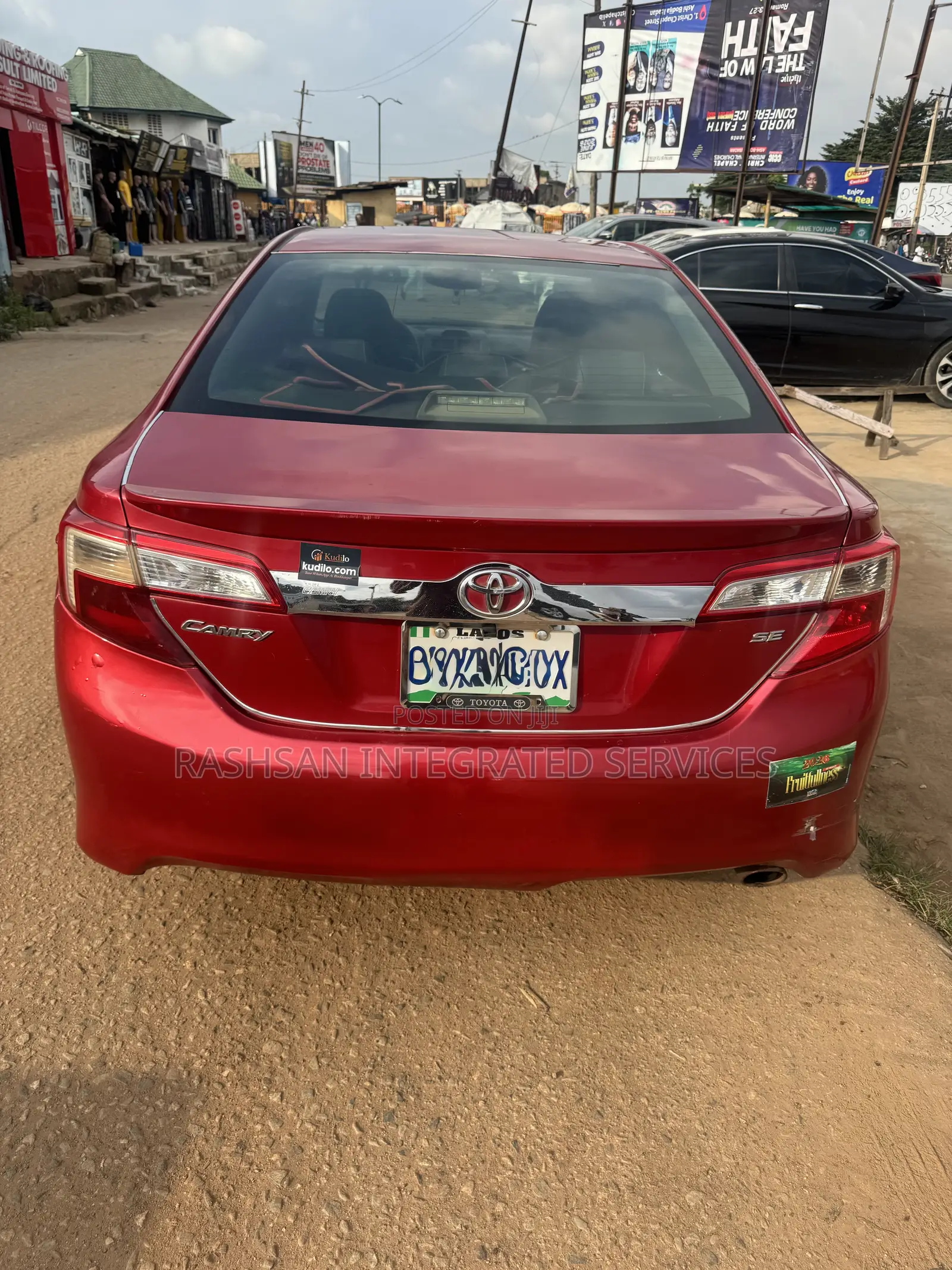 Toyota Camry SE 4dr Sedan (2.5L 4cyl 6A) 2014 Red