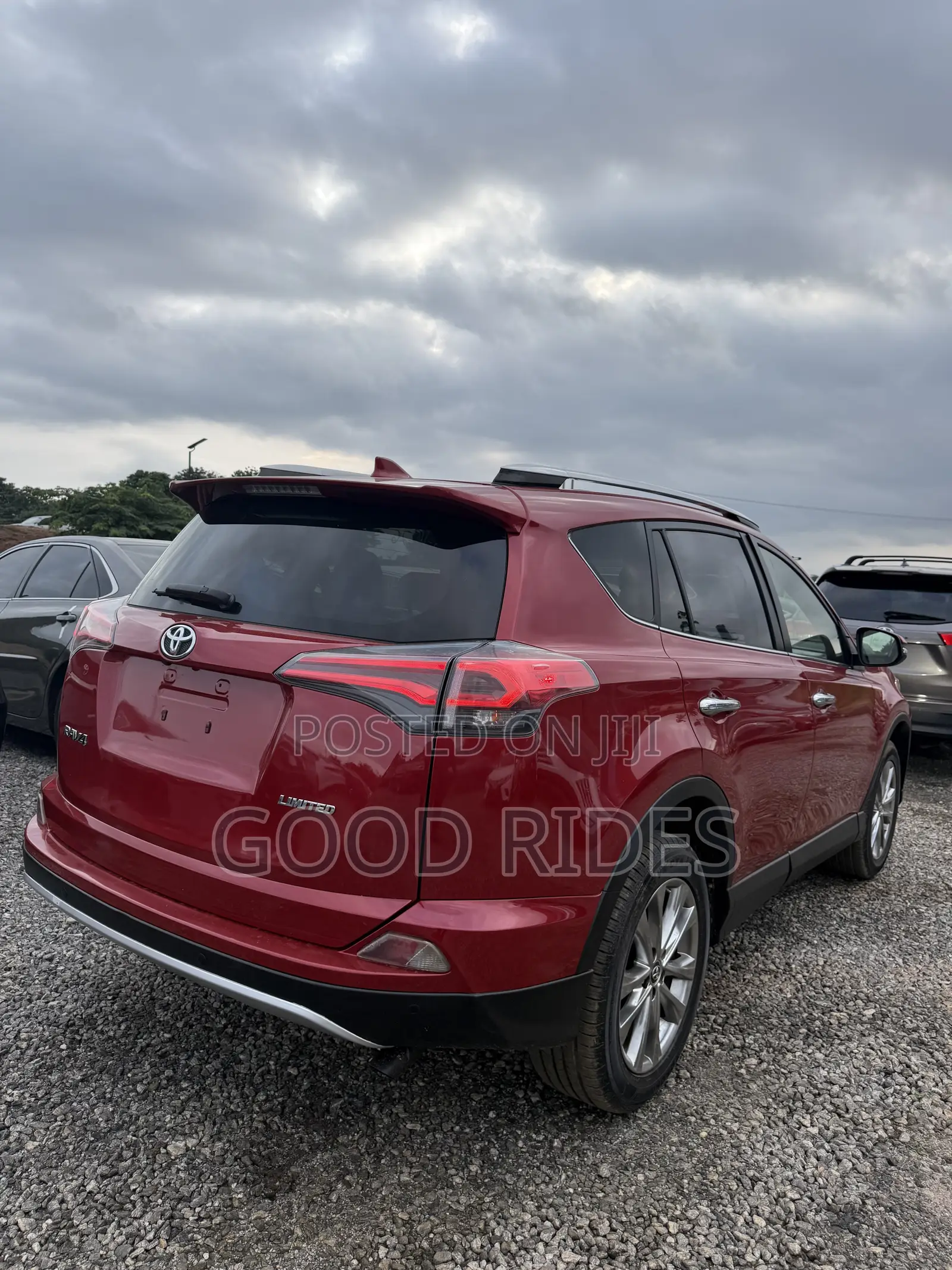 Toyota RAV4 Limited AWD (2.5L 4cyl 6A) 2016 Red