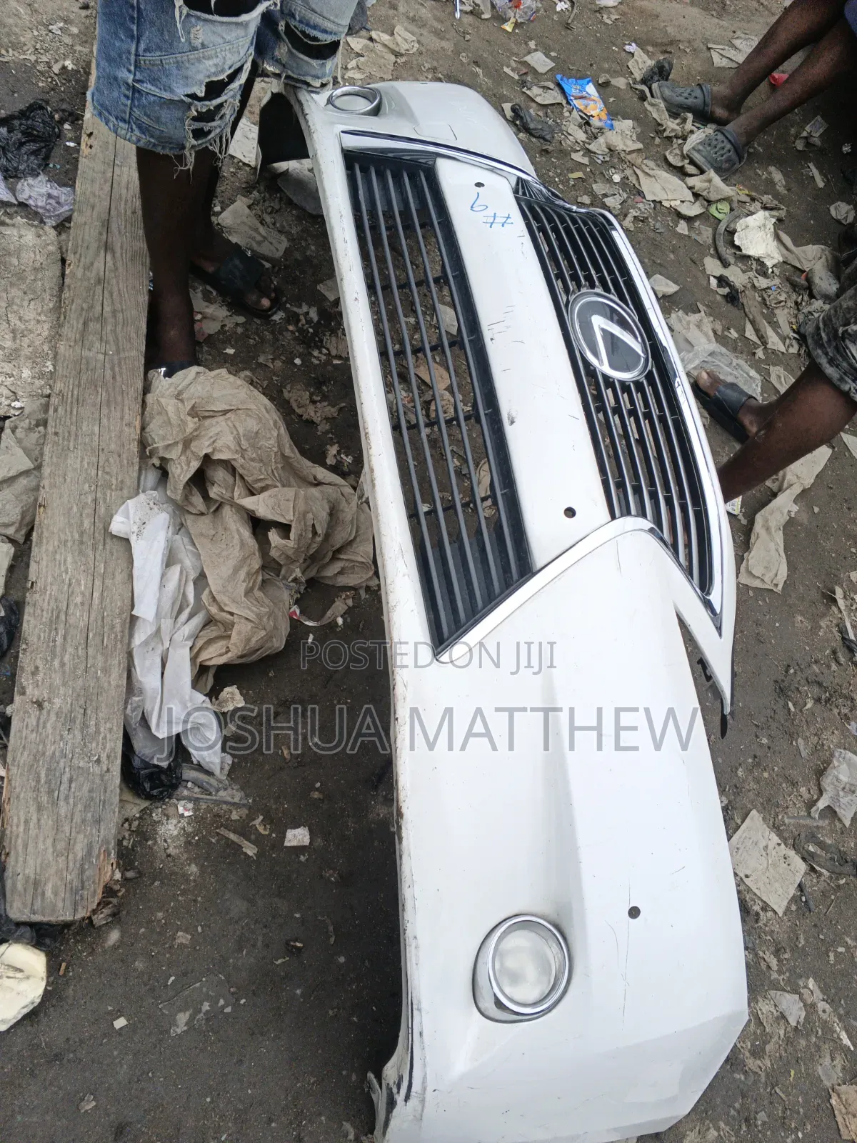 Lexus ES Front Bumper 2015