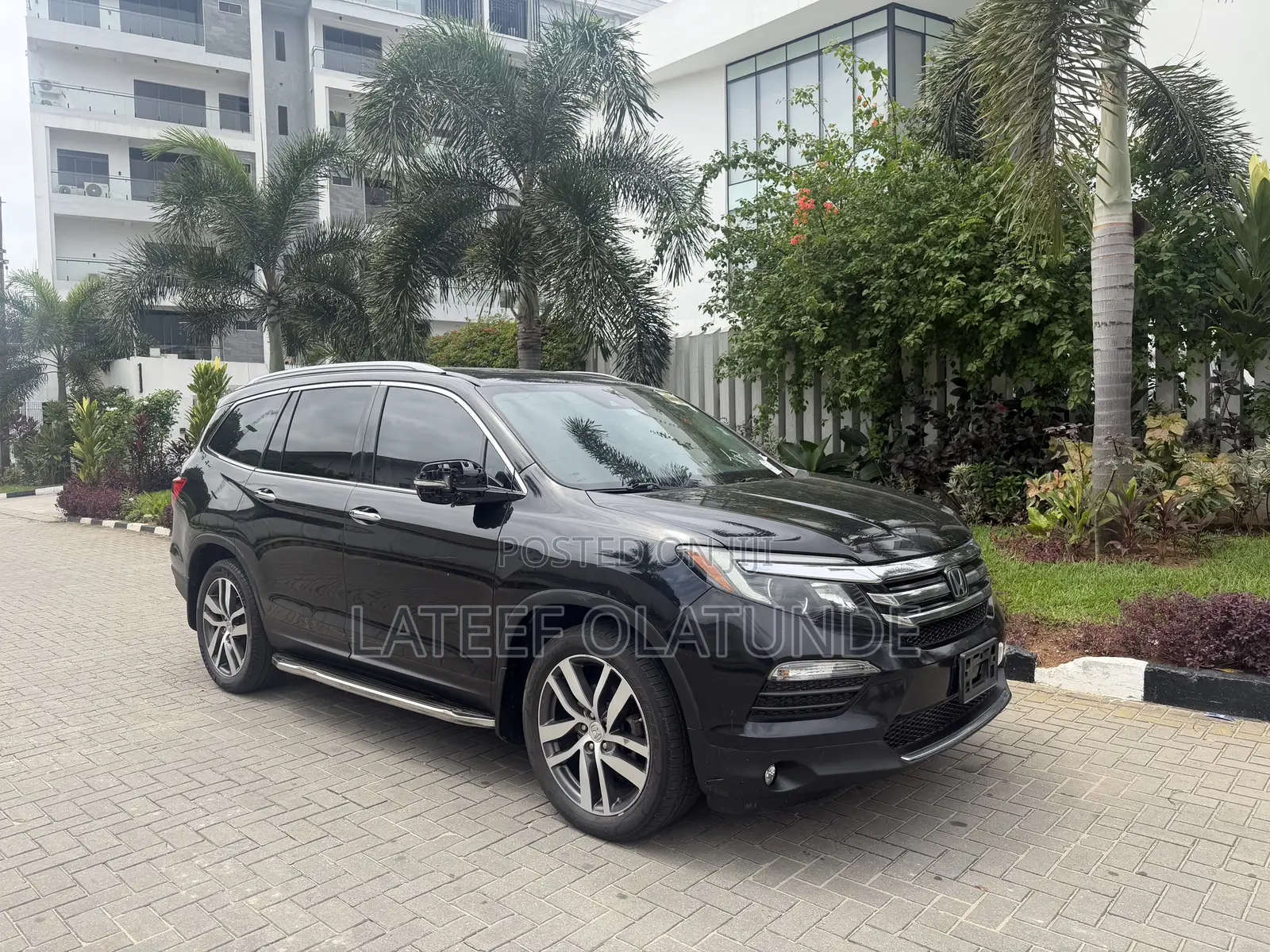 Honda Pilot Touring 4dr SUV (3.5L 6cyl 9A) 2017 Black