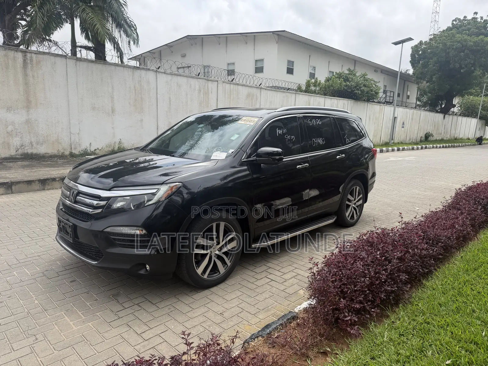 Honda Pilot Touring 4dr SUV (3.5L 6cyl 9A) 2017 Black