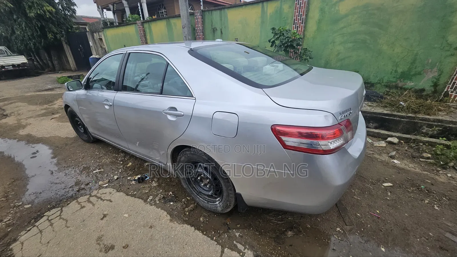 Toyota Camry 2010 Silver