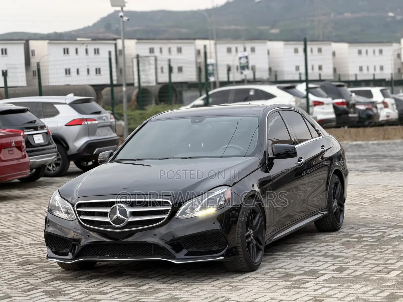 Mercedes-Benz E350 Base 4Matic Sedan AWD (3.5L 6cyl 7A) 2013 Black