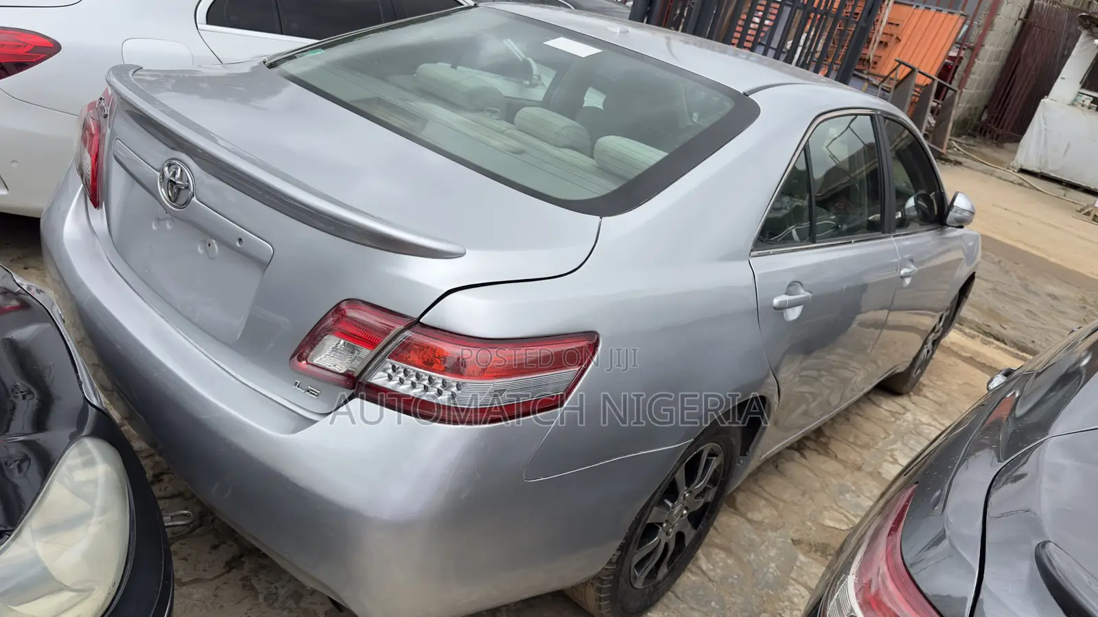 Toyota Camry LE 4dr Sedan (2.5L 4cyl 6AM) 2010 Gray