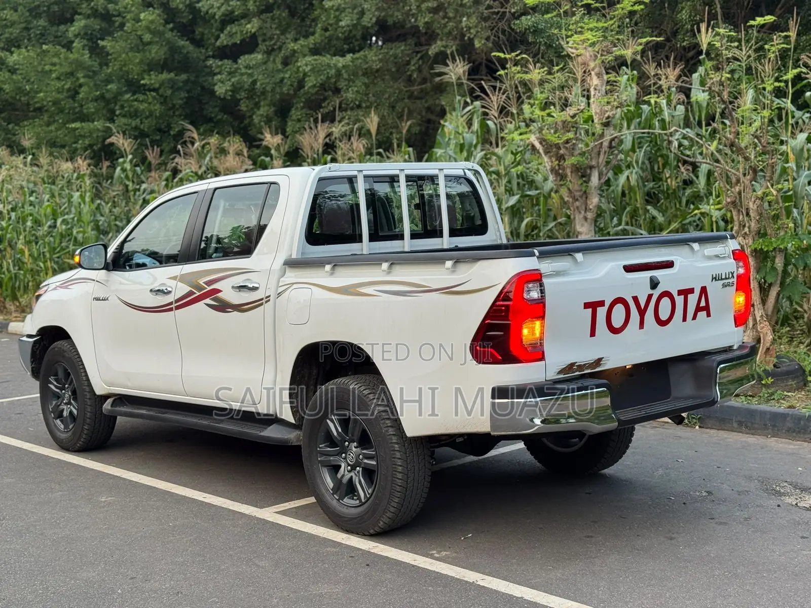New Toyota Hilux 2026 White