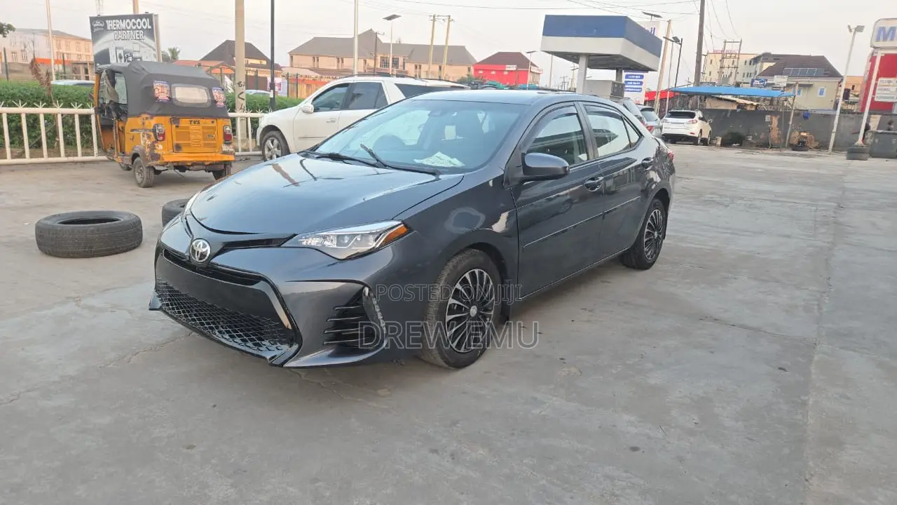 Toyota Corolla 2027 Gray