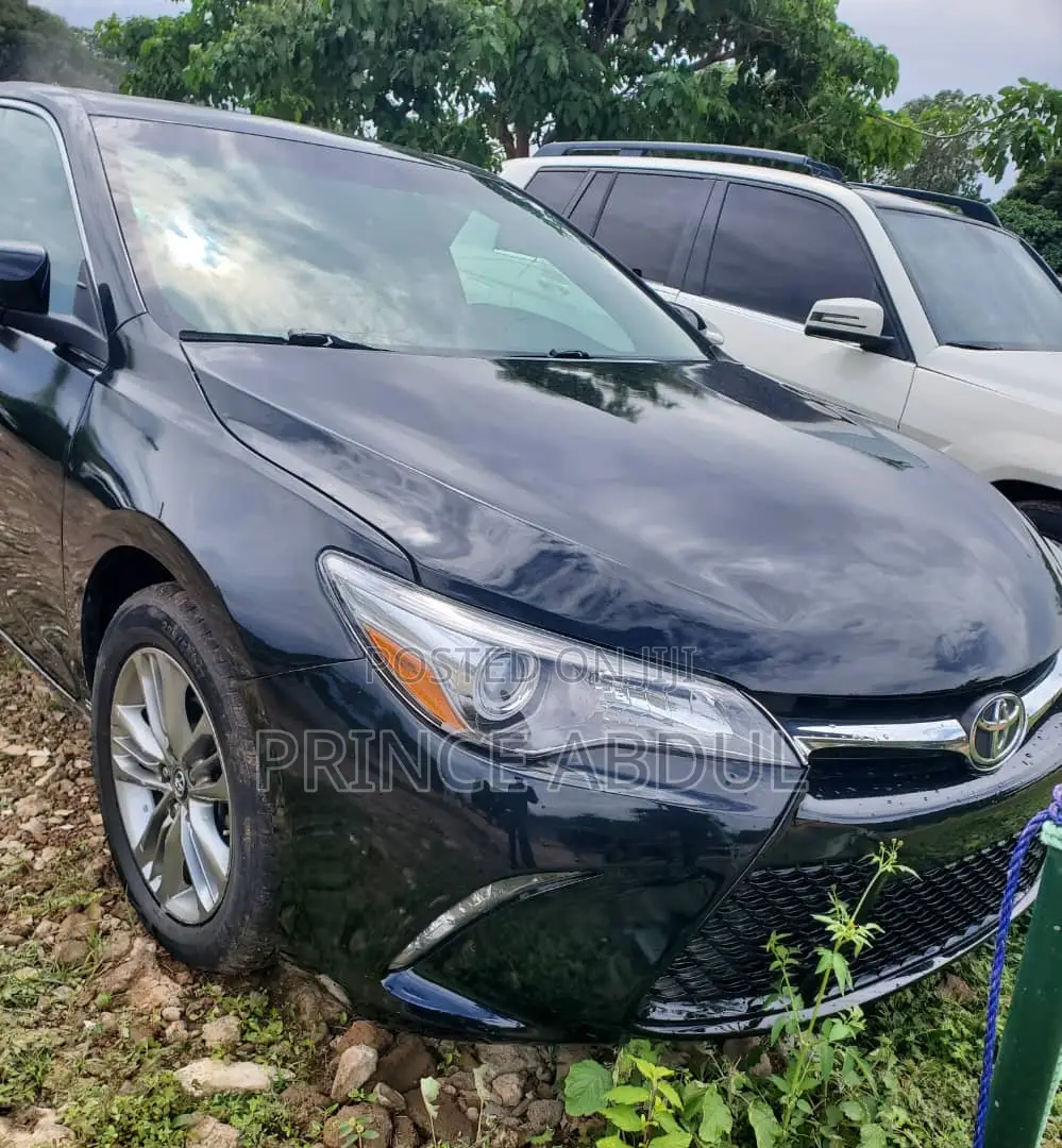 Toyota Camry 2016 Black