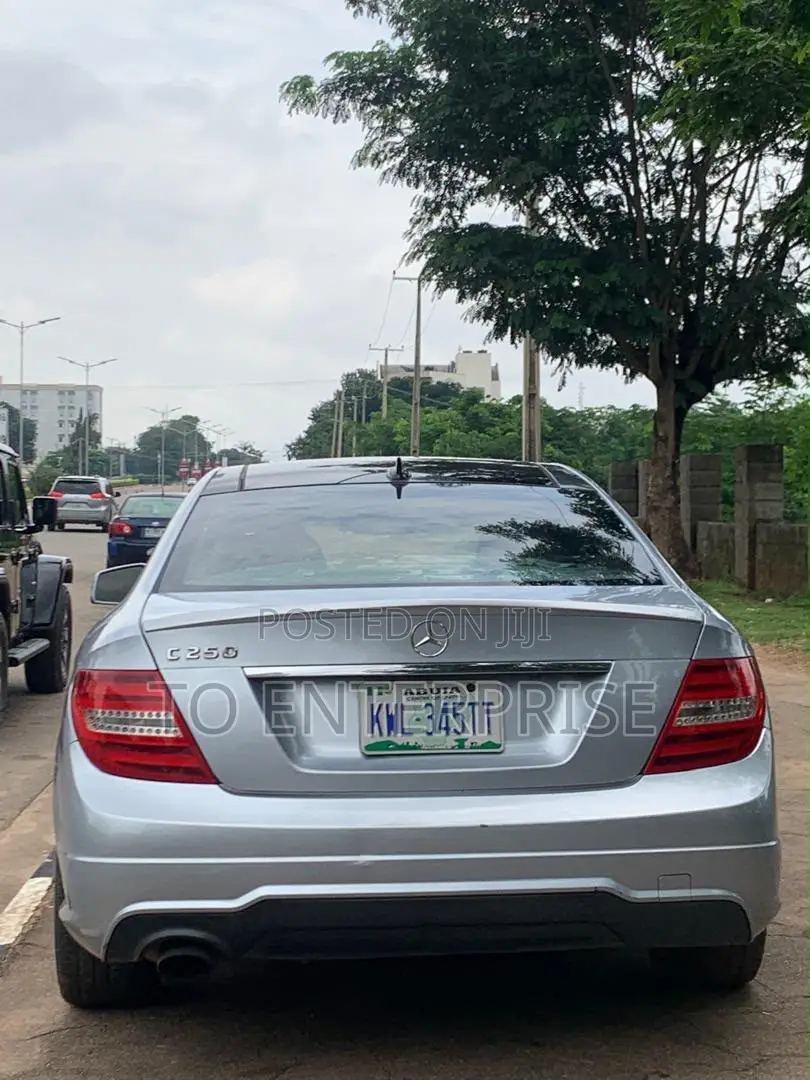 Mercedes-Benz C250 2012 Silver