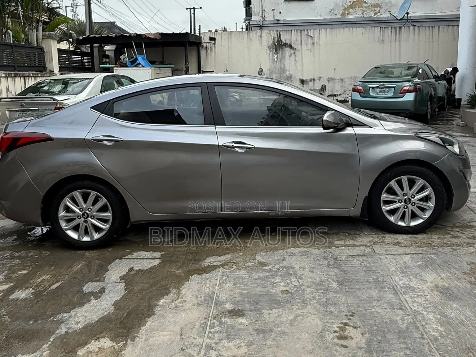 Hyundai Elantra Limited 4dr Sedan (1.8L 4cyl 6A) 2015 Gray