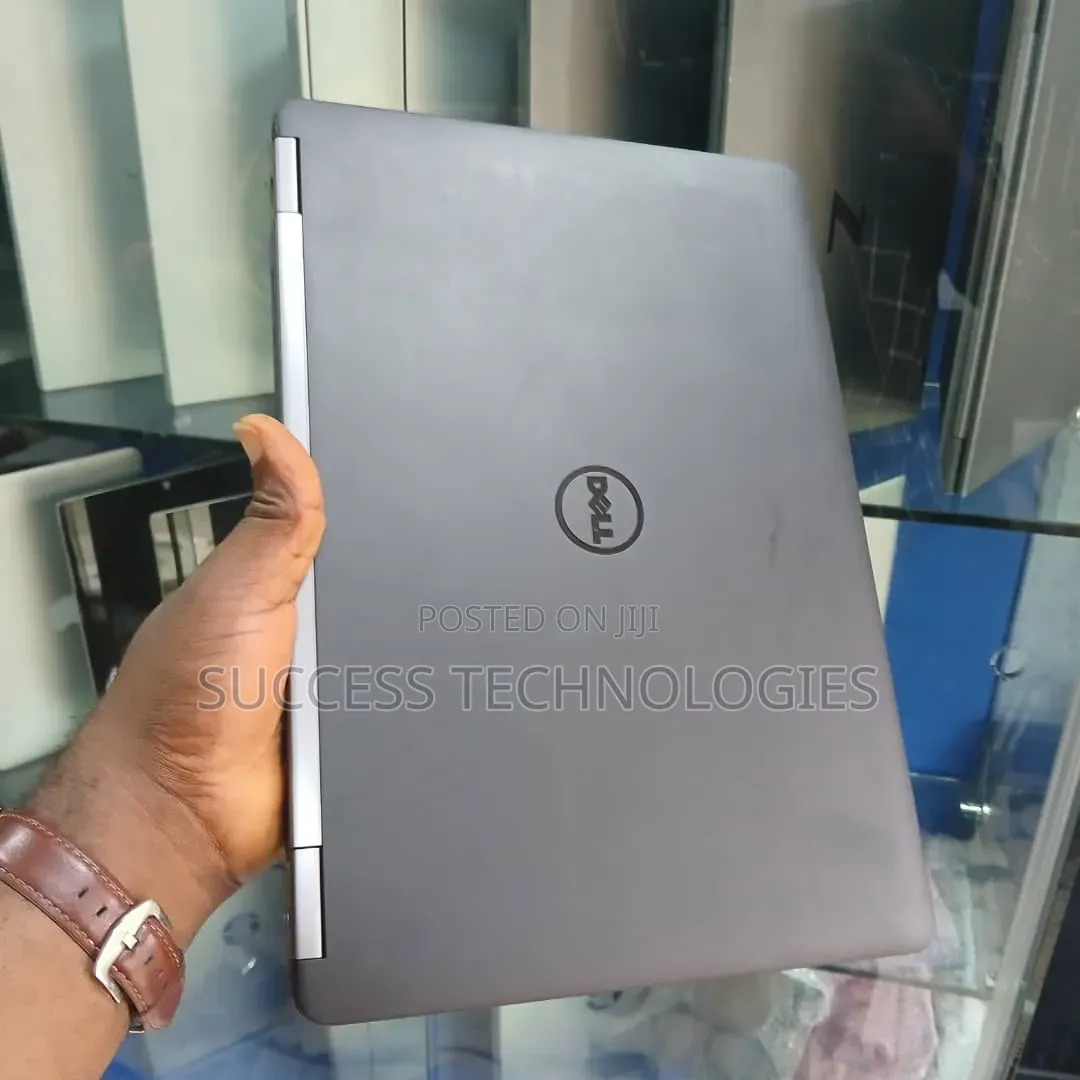 Laptop Dell Latitude 14 E7470 8GB Intel Core i7 SSD 256GB