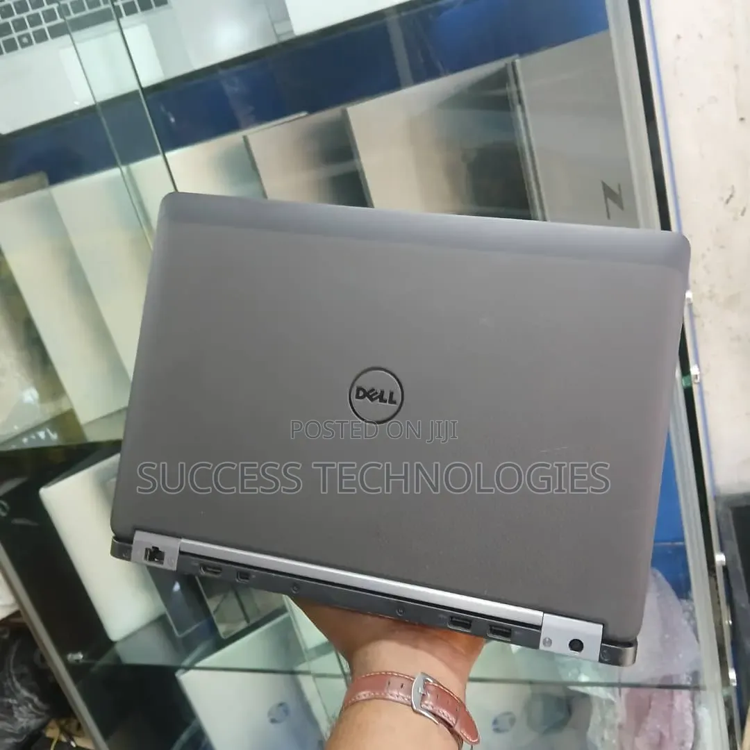 Laptop Dell Latitude E7470 8GB Intel Core i5 SSD 256GB