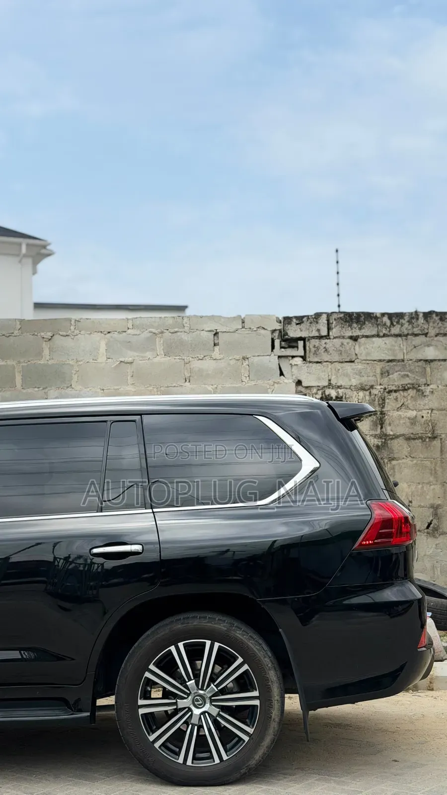 Lexus LX 2018 Black