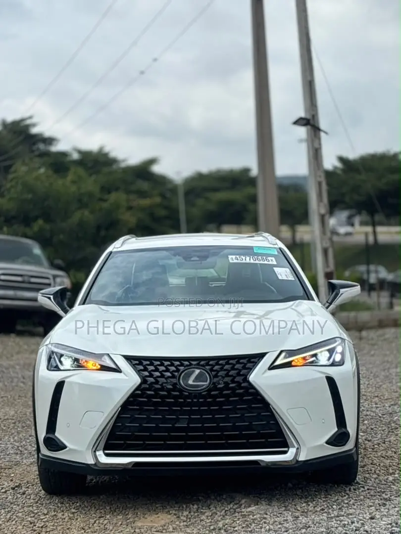 Lexus UX 200 2020 White