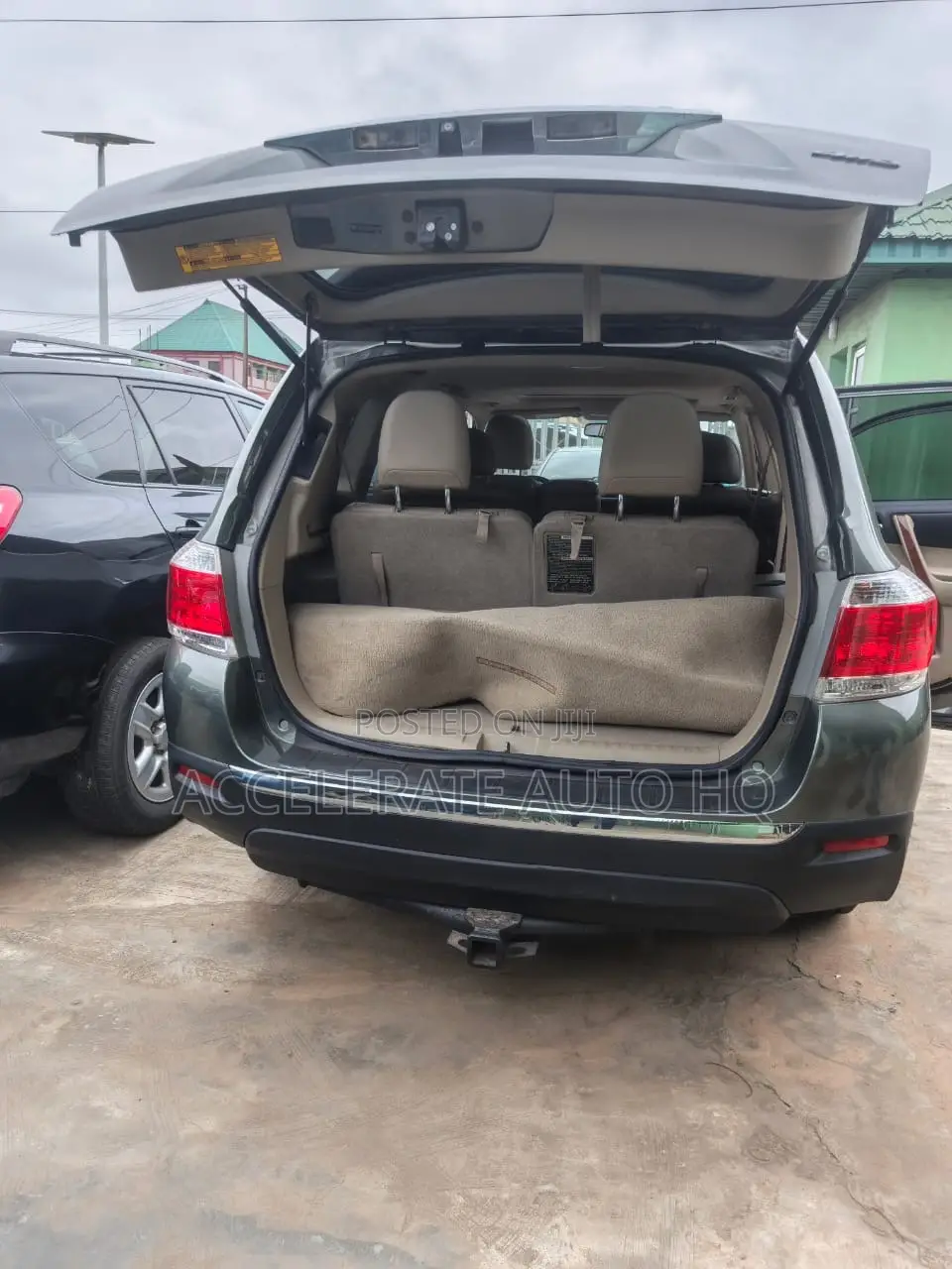 Toyota Highlander Limited 2011 Gray