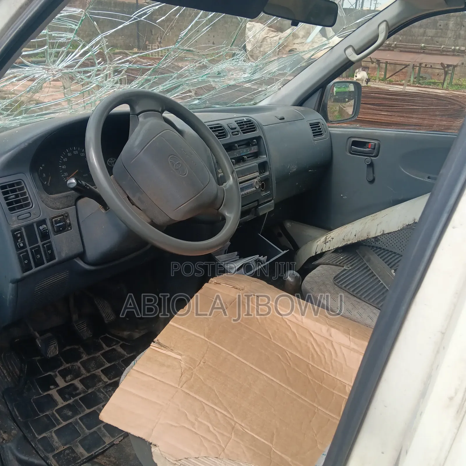 Toyota HiAce 2006 Silver