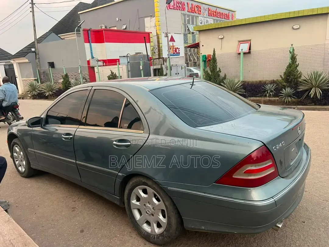 Mercedes-Benz C240 2005 Green