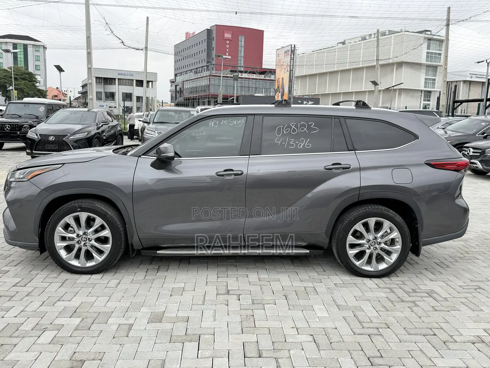 Toyota Highlander Limited 2021 Gray