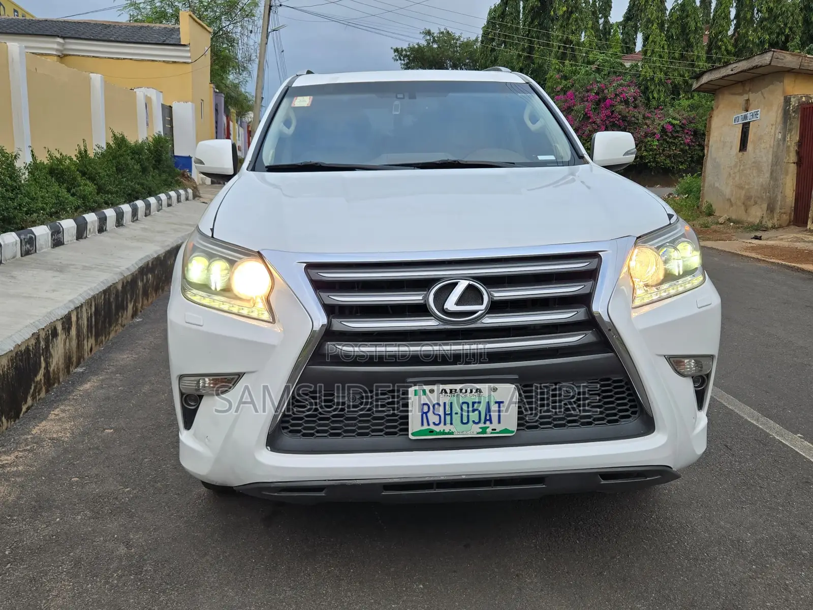 Lexus GX 460 Luxury 2015 White