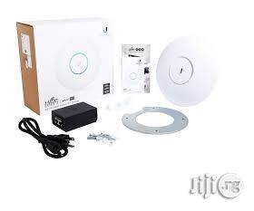 Unifi UAP-AC-PRO Indoor/Outdoor 2.4/5ghz AP