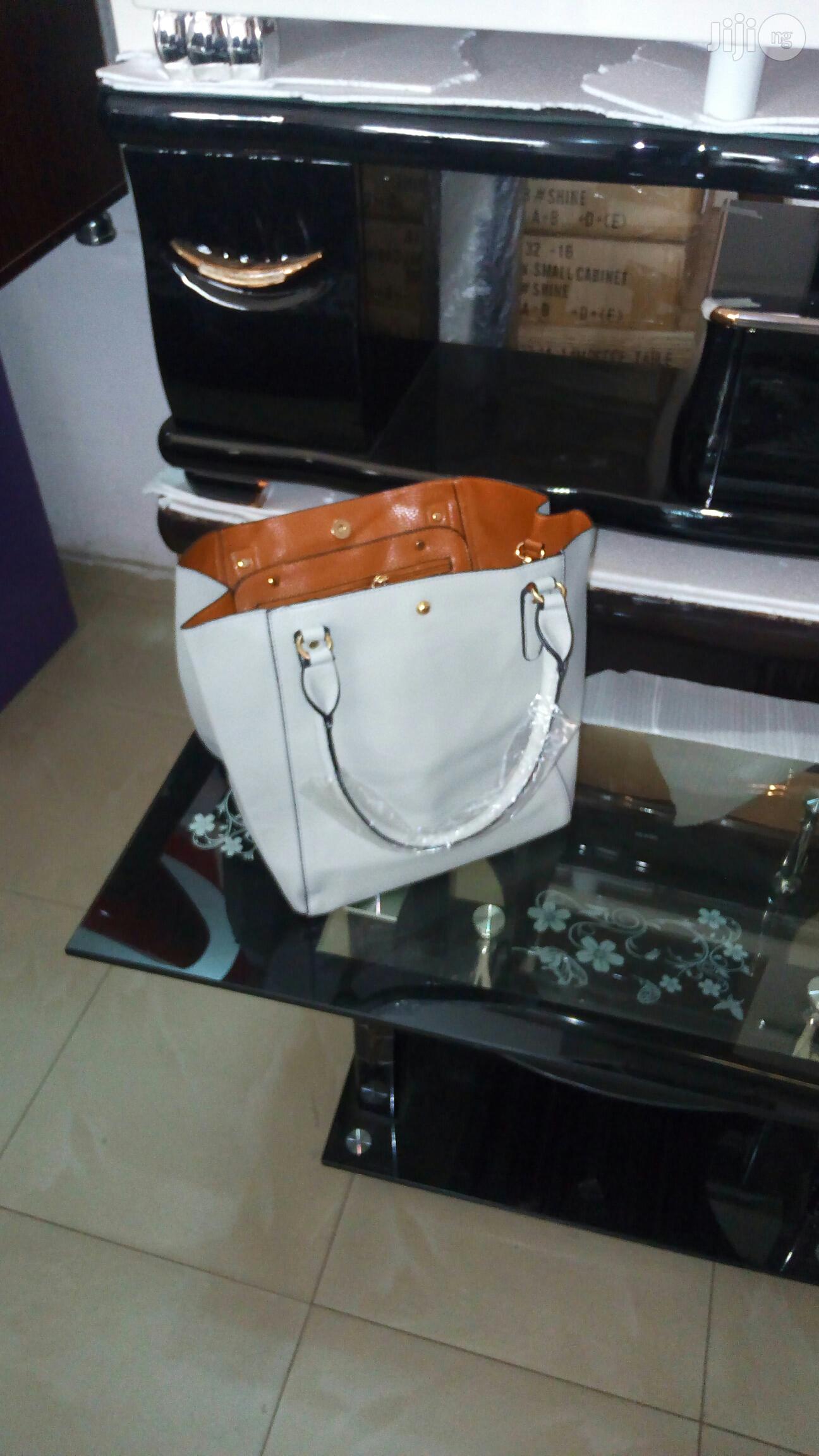 Ladies Elegant Hand Bag