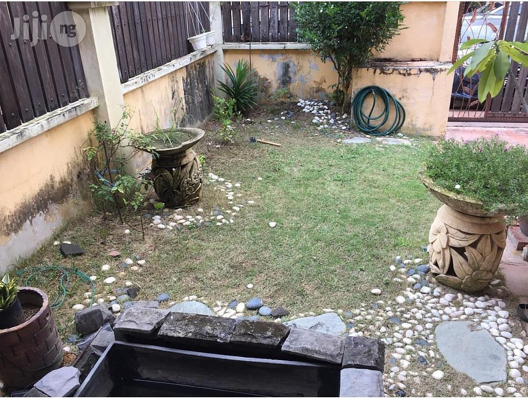 Original High Quality Artificial Green Grass.