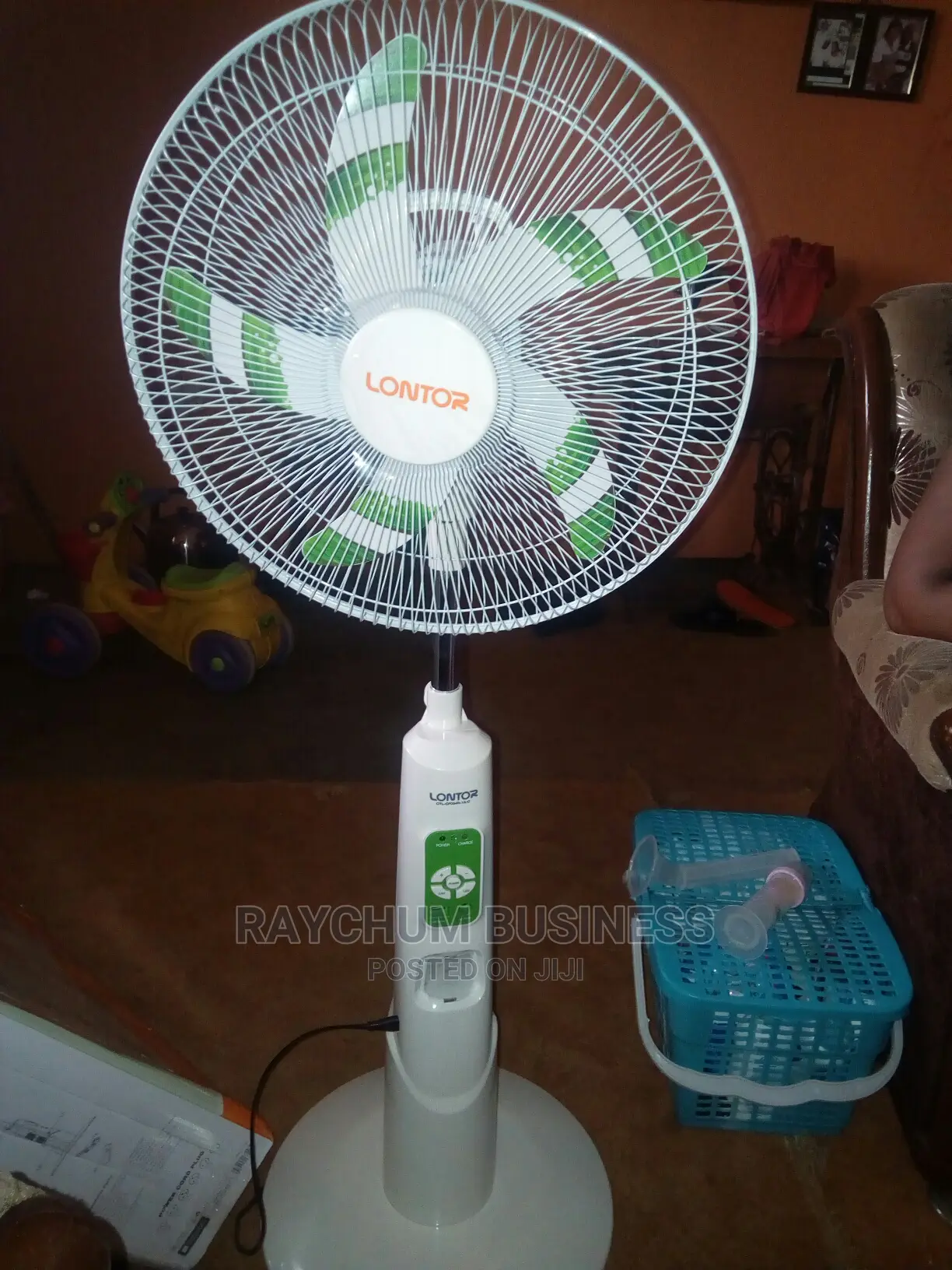 Lontor 16inches Rechargeable Fan With Solar,Usb Supported