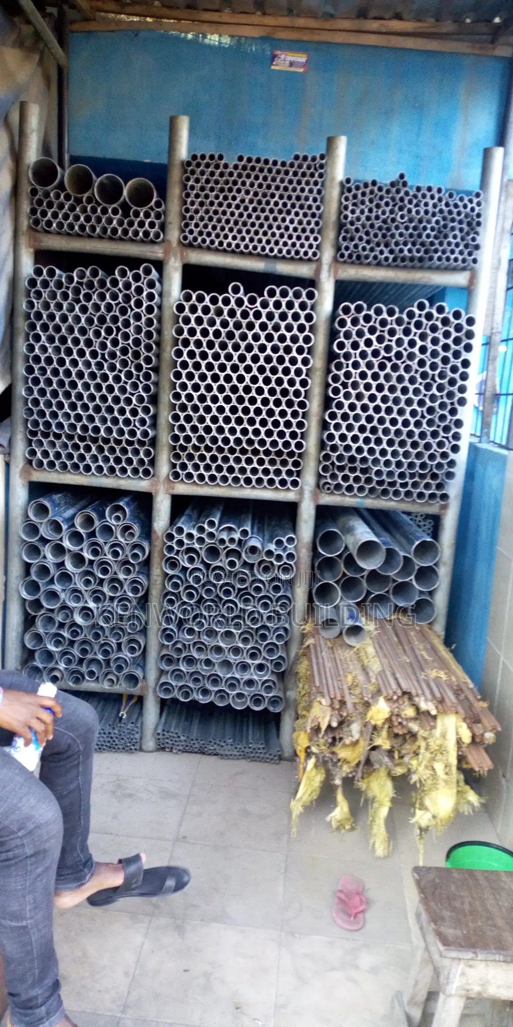 Quality Steel Full Length Galvanized Pipes.