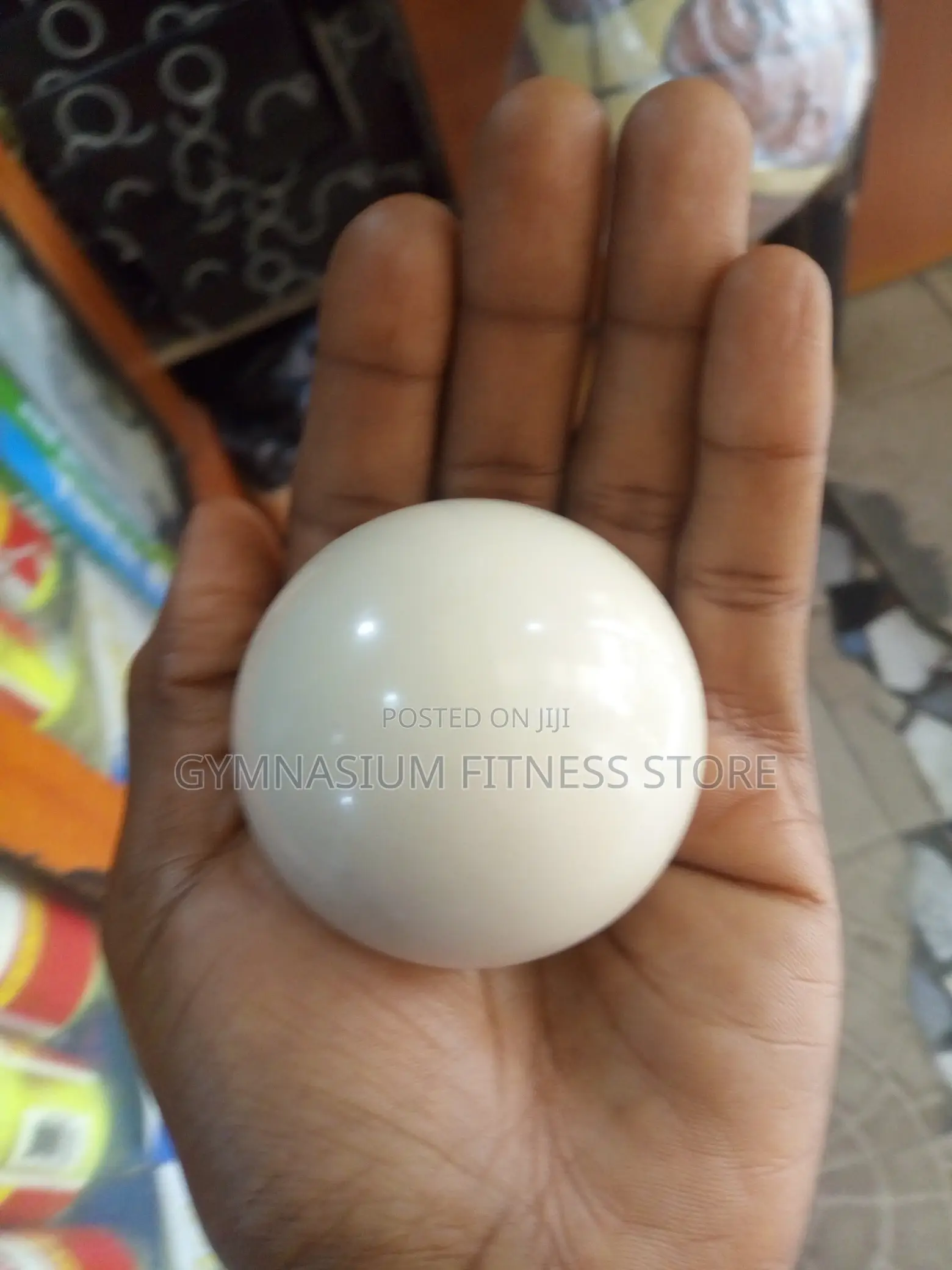 Cue White Ball Single