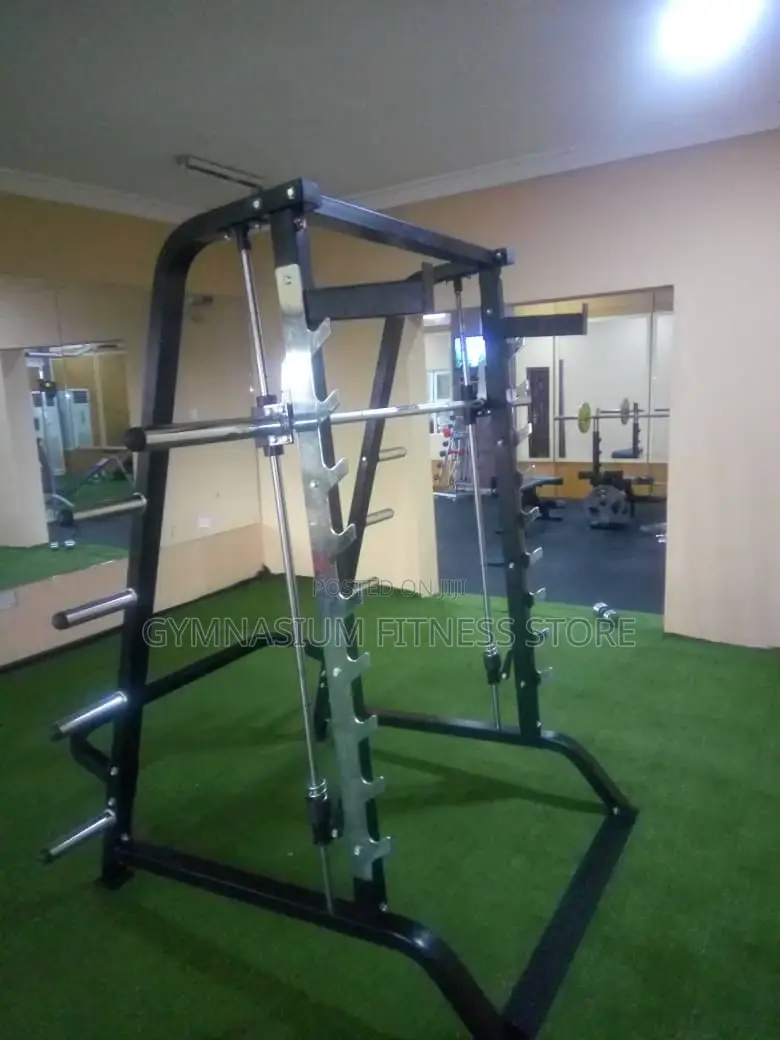 Smith Machine With Bar