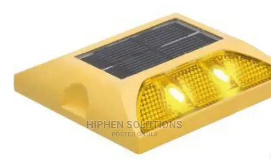 Reflective Road Solar Stud By Hiphen