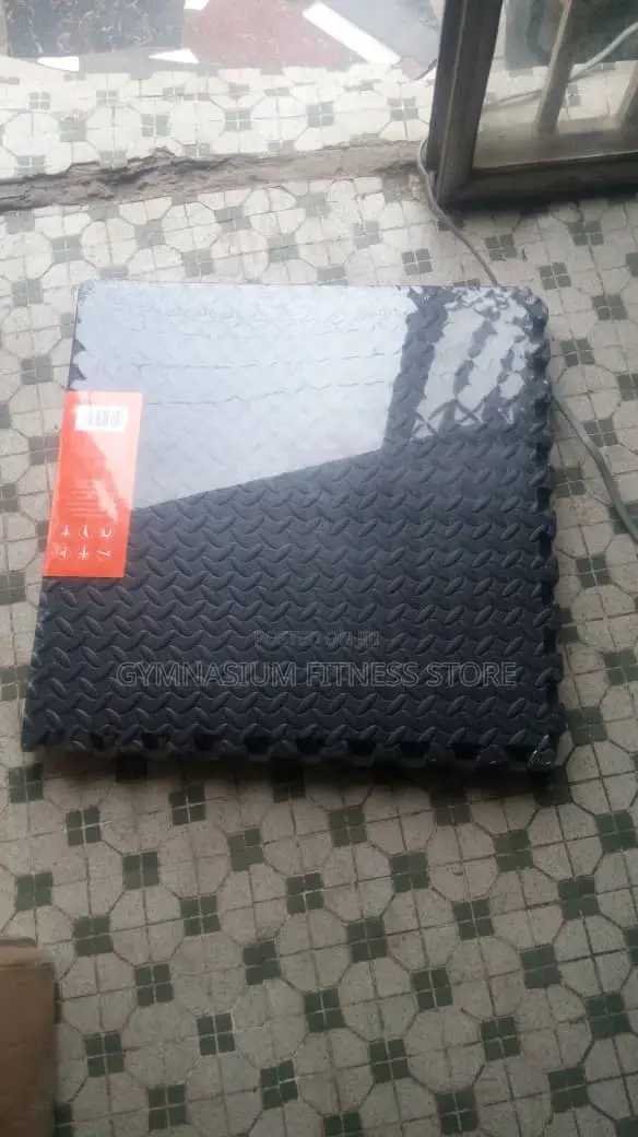Interlock Mat Black 2